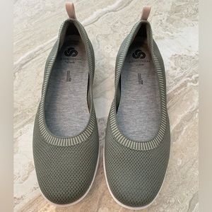Clarks Cloudsteppers Slip On Flats